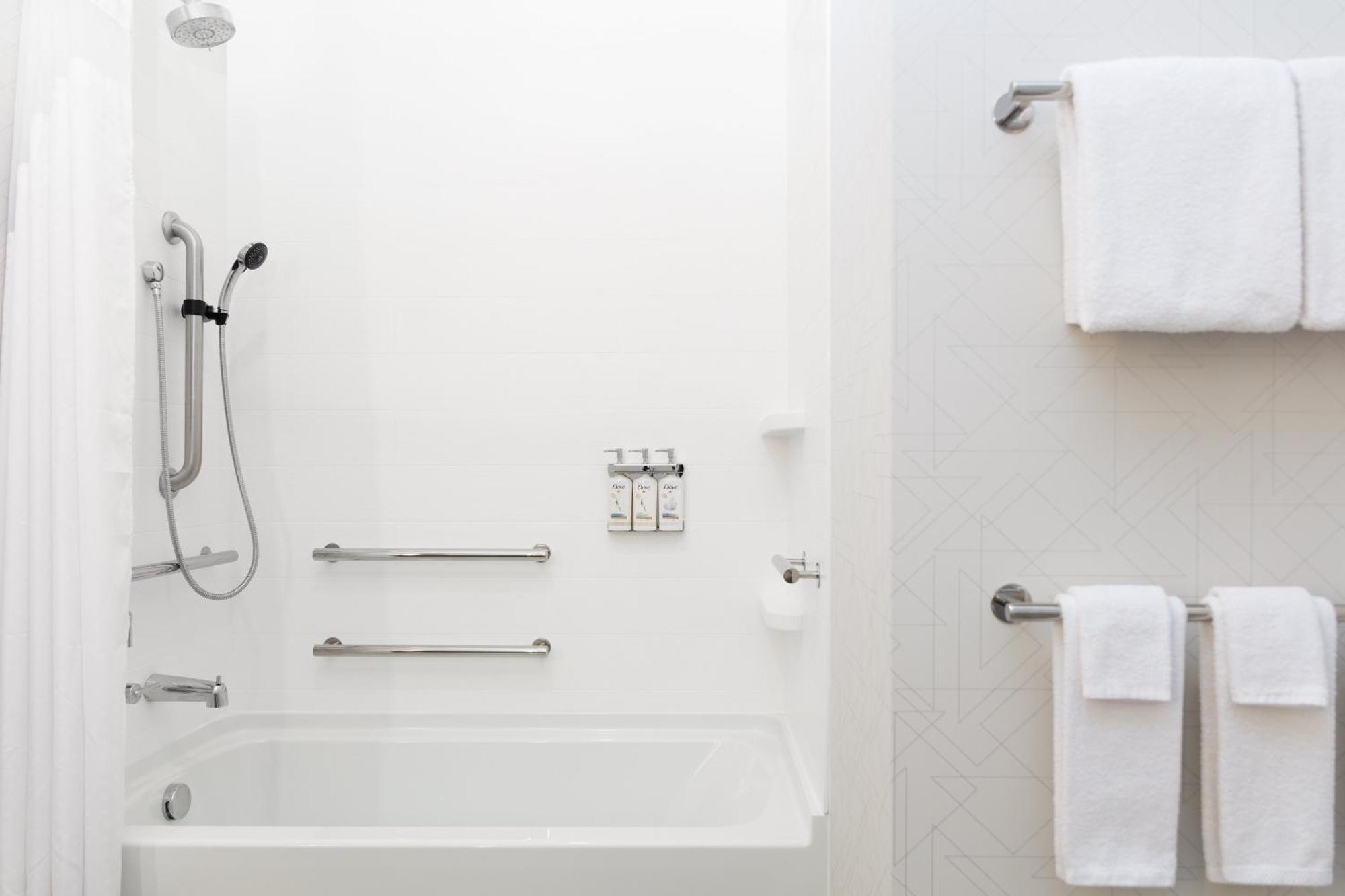 Holiday Inn Express & Suites Brookhaven By Ihg Eksteriør billede