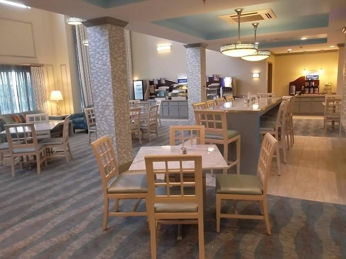 Holiday Inn Express & Suites Brookhaven By Ihg Eksteriør billede